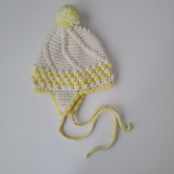 Mr. Peters Vintage Handmade Crochet Yellow White Baby Bonnet Hat w Pom Pom - Picture 4 of 6